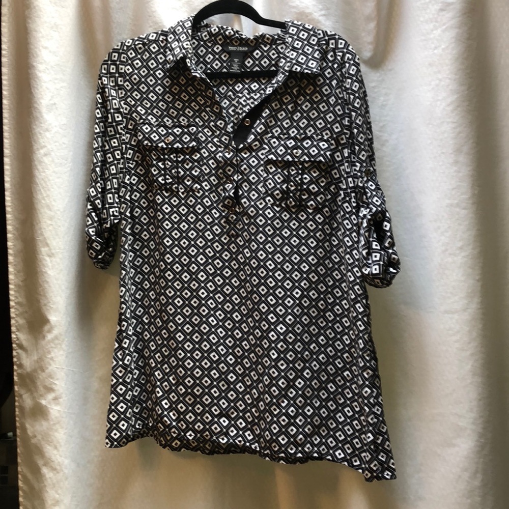 Patterned blouse with waist tie